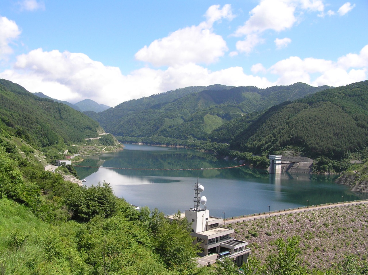 味噌川ダム（奥木曽湖）