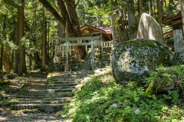 神坂神社